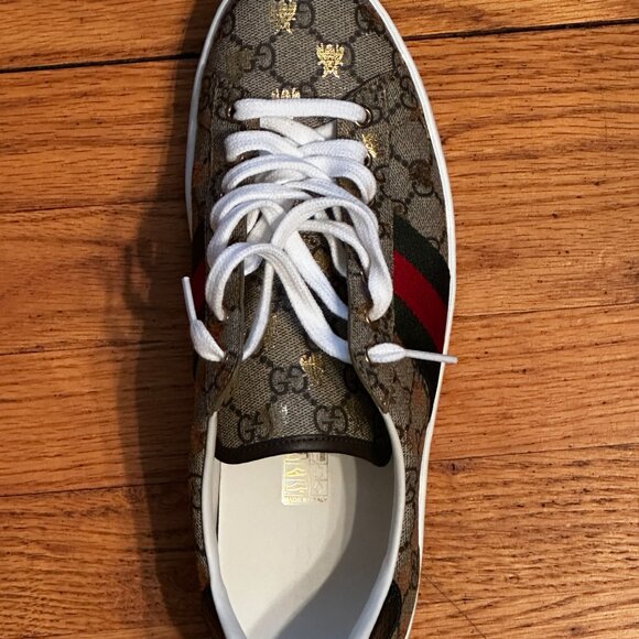 Gucci Supreme Sneakers with Bees - Picture 3 of 16